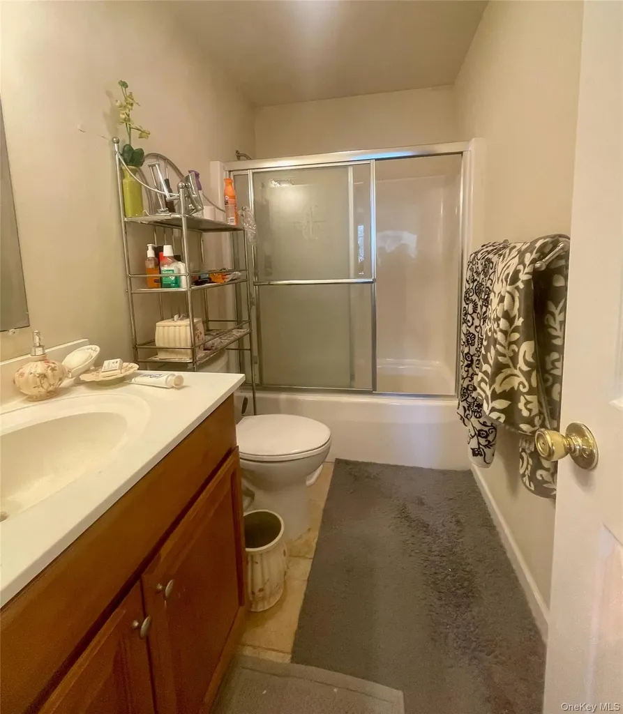24 3rd Street Middletown NY 10940