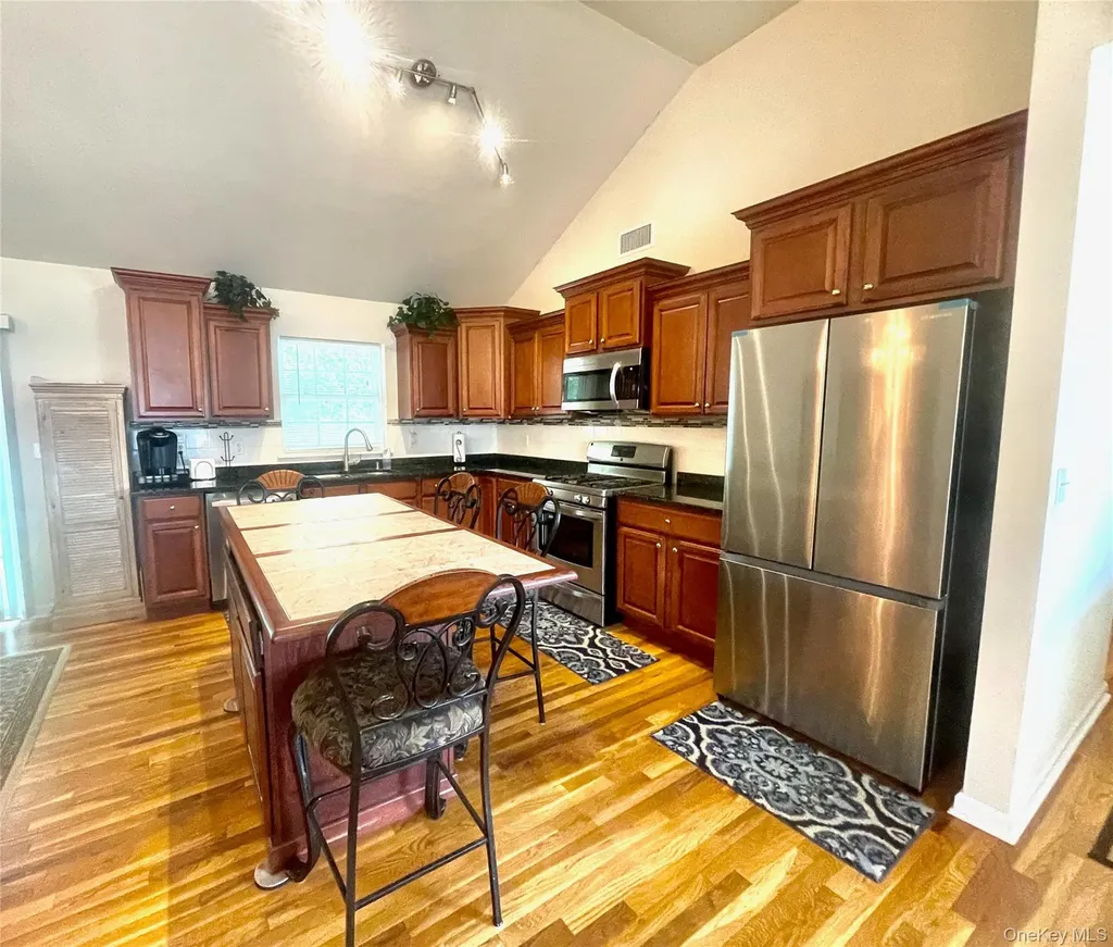24 3rd Street Middletown NY 10940