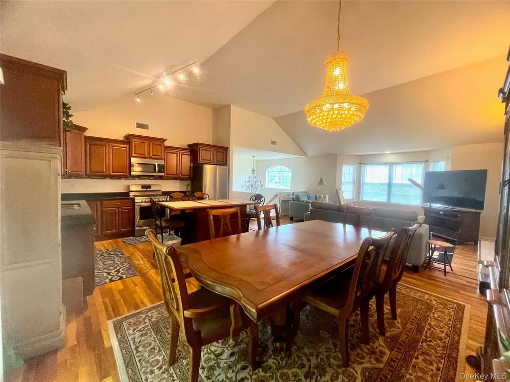 24 3rd Street Middletown NY 10940