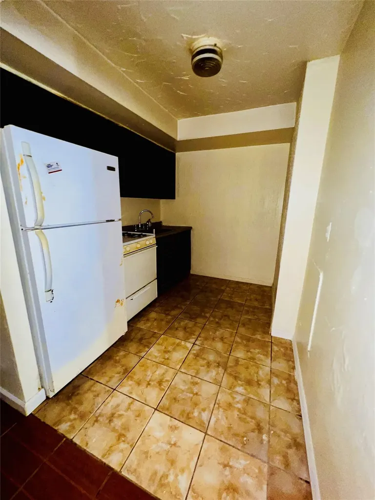 240-29 68th Avenue Douglaston NY 11362