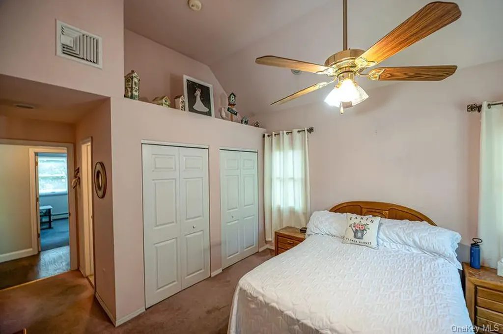 29 Bailey Avenue Babylon NY 11702