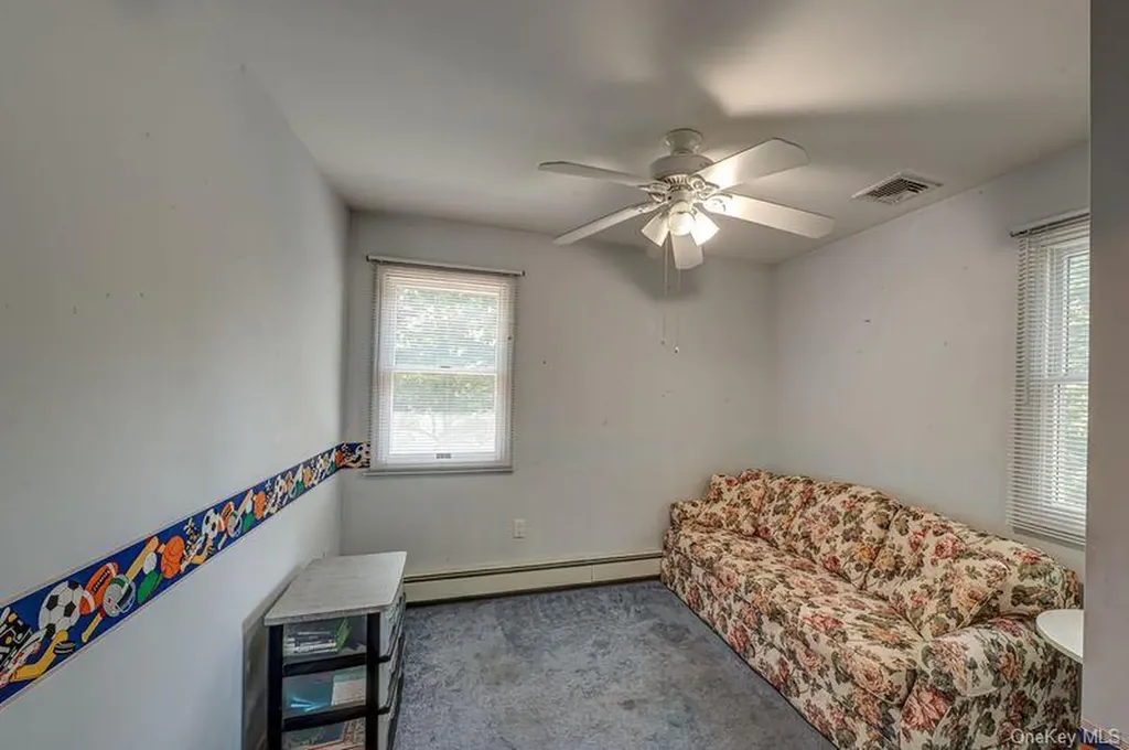29 Bailey Avenue Babylon NY 11702