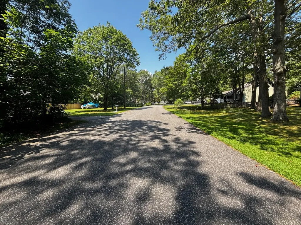 Holly Lane Shirley NY 11967