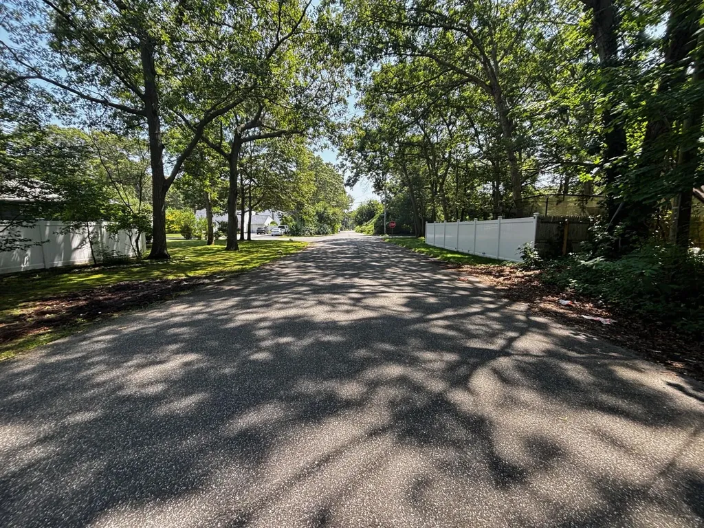 Holly Lane Shirley NY 11967