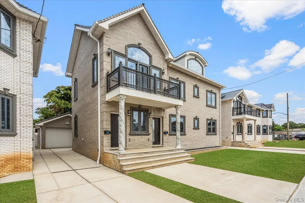 150-21 Hawtree Street Ozone Park NY 11417