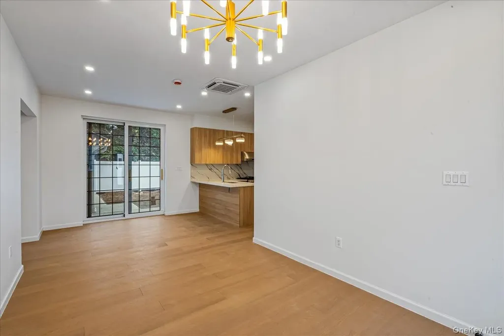 150-21 Hawtree Street Ozone Park NY 11417