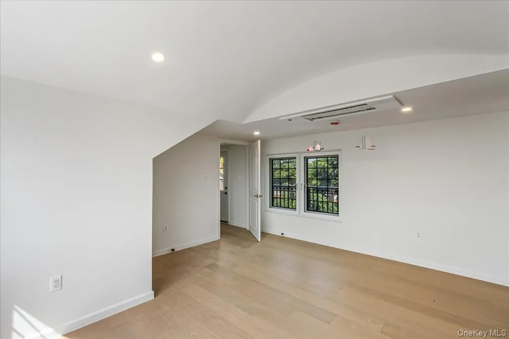 150-21 Hawtree Street Ozone Park NY 11417