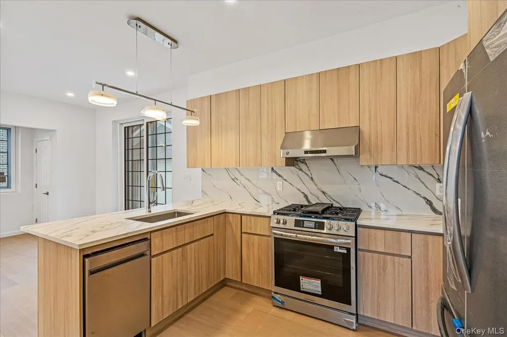 150-21 Hawtree Street Ozone Park NY 11417