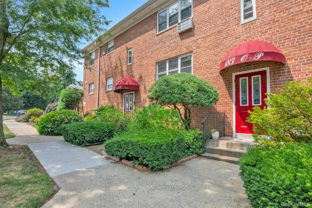 183 Drake Avenue New Rochelle NY 10805