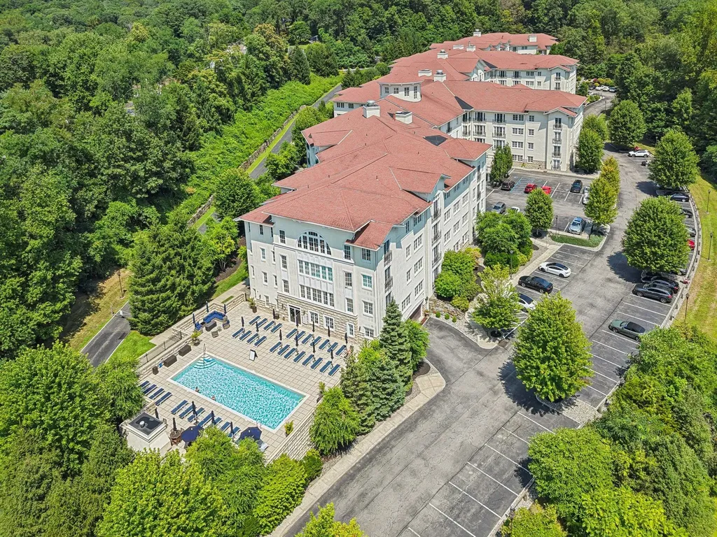 514 Trump Park Shrub Oak NY 10588