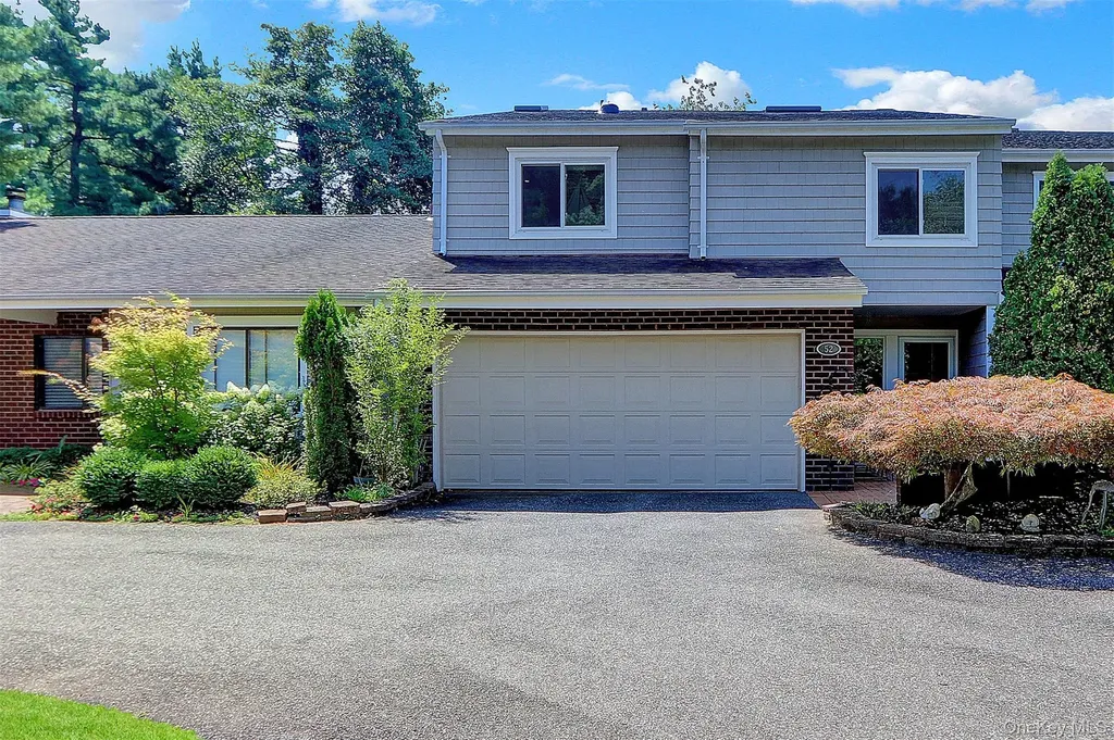 52 Boathouse Lane Bay Shore NY 11706