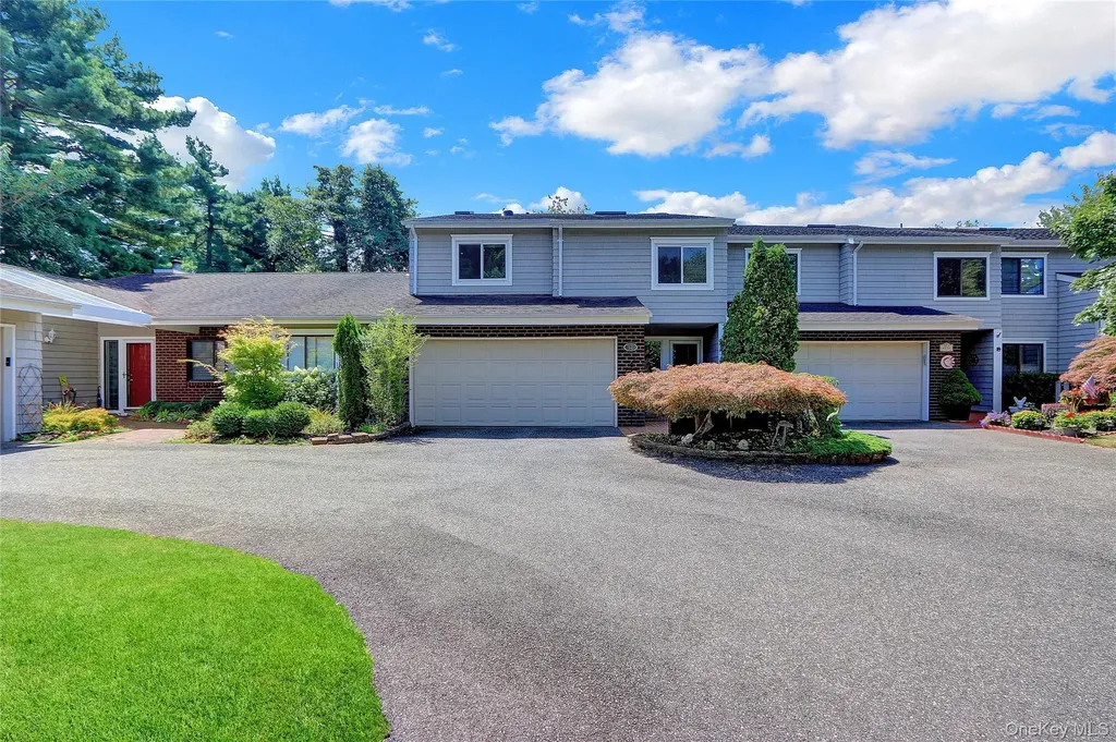 52 Boathouse Lane Bay Shore NY 11706
