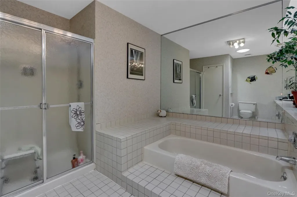 52 Boathouse Lane Bay Shore NY 11706