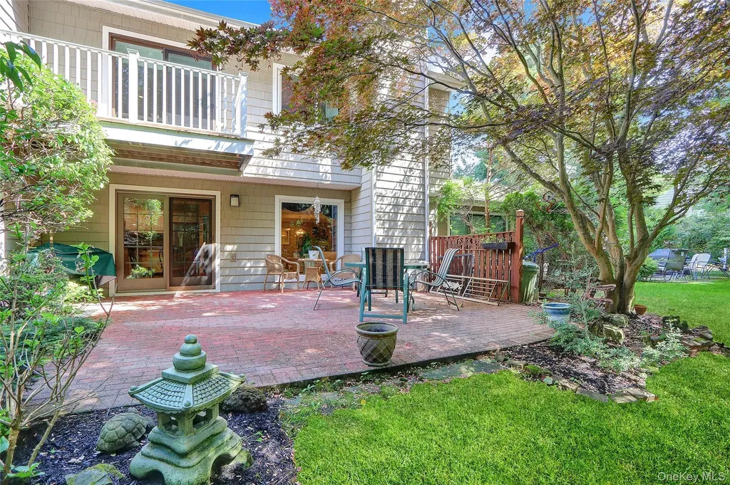 52 Boathouse Lane Bay Shore NY 11706