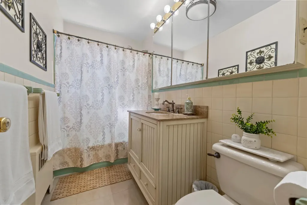 2940 Dudley Avenue Bronx NY 10461