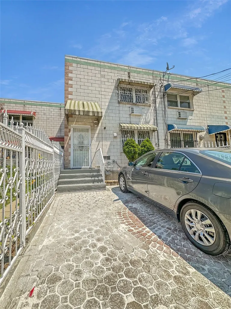 1192 Fox Street Bronx NY 10459