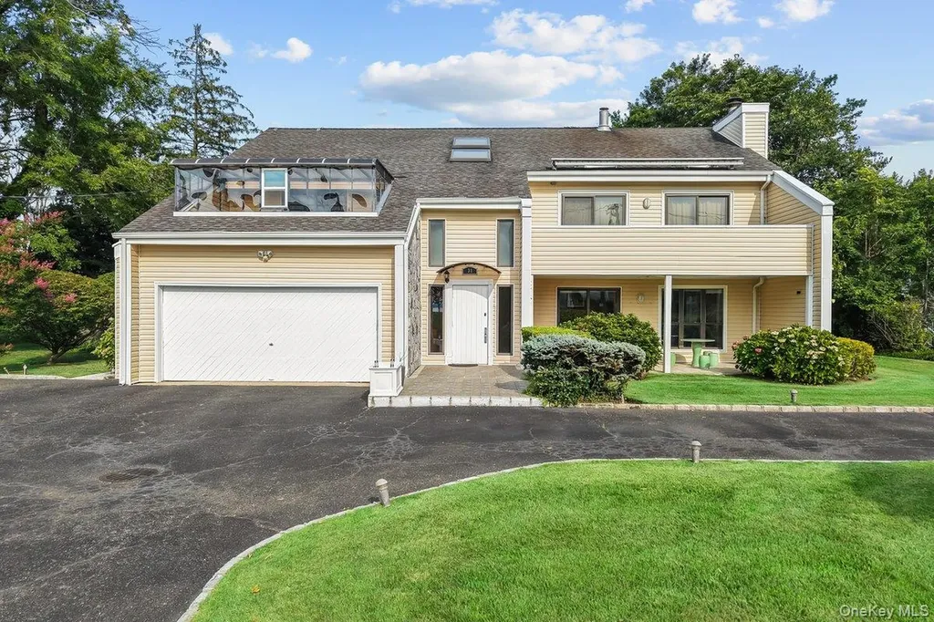31 Westland Drive Glen Cove NY 11542