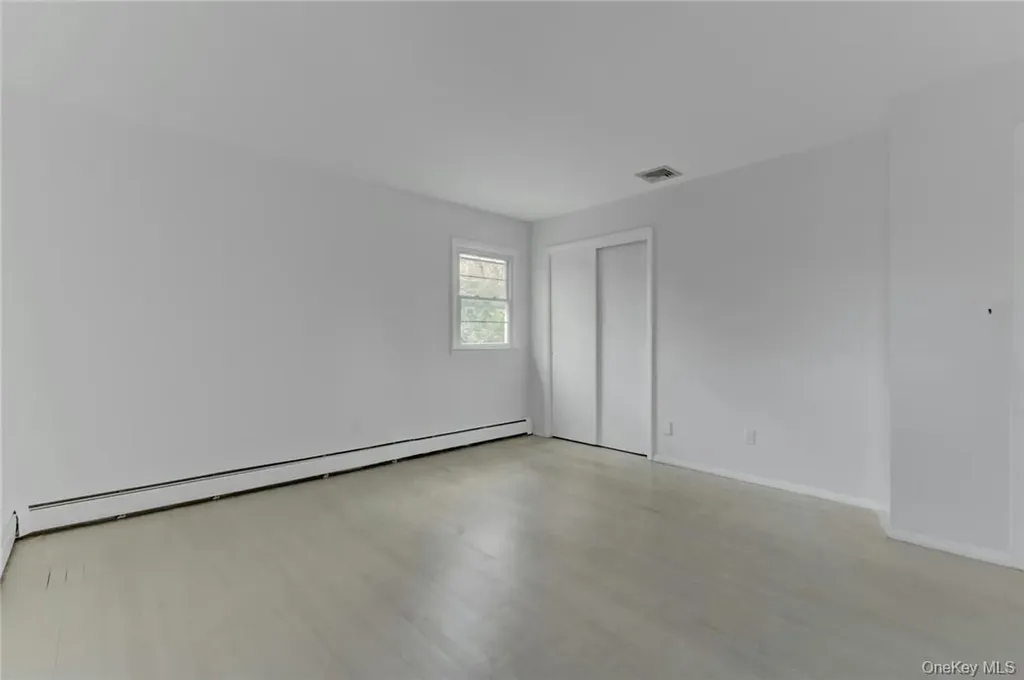25 Cragmere Road Airmont NY 10901