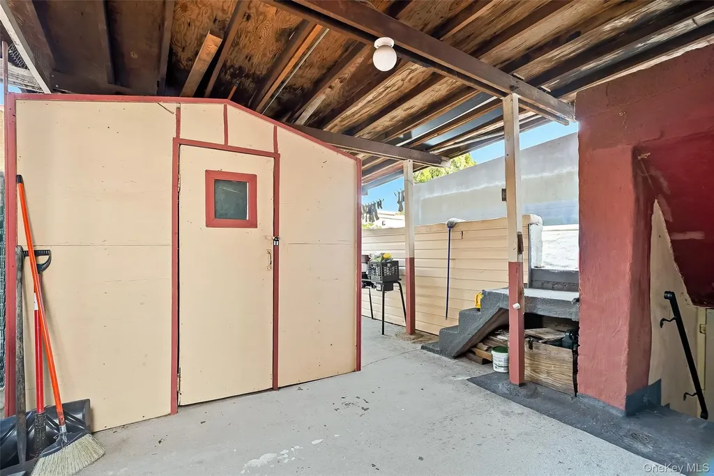 1036 Metcalf Avenue Bronx NY 10472