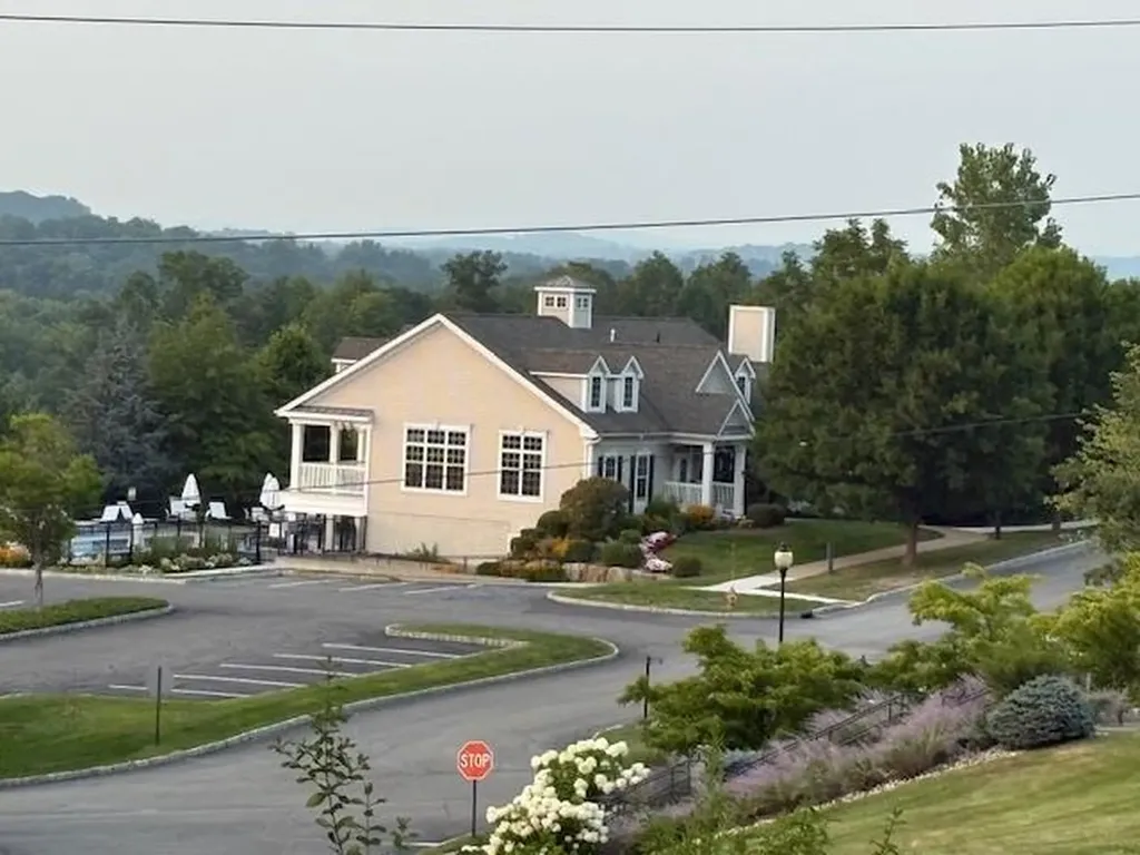 2816 Bennington Drive Fishkill NY 12524