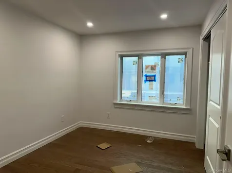6973 229th Street Oakland Gardens NY 11364