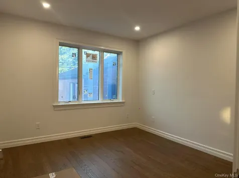 6973 229th Street Oakland Gardens NY 11364
