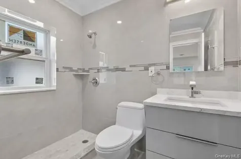 6973 229th Street Oakland Gardens NY 11364