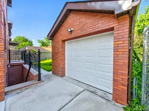6973 229th Street Oakland Gardens NY 11364