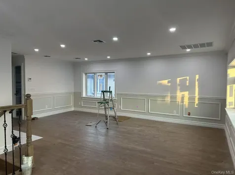 6973 229th Street Oakland Gardens NY 11364