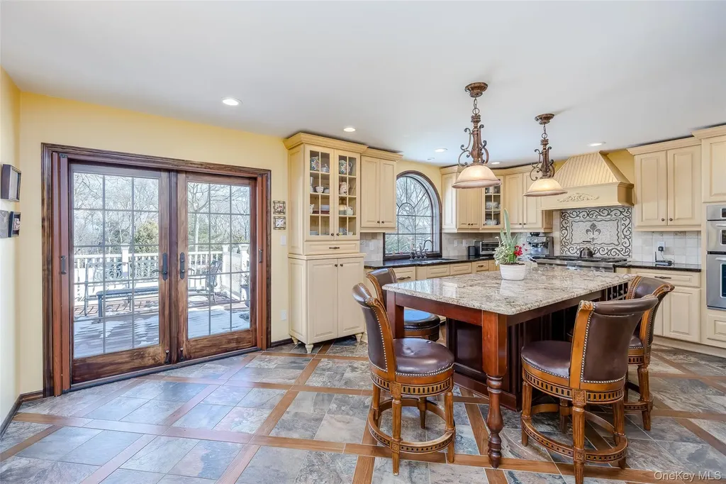 202 Stanley Drive Centereach NY 11720