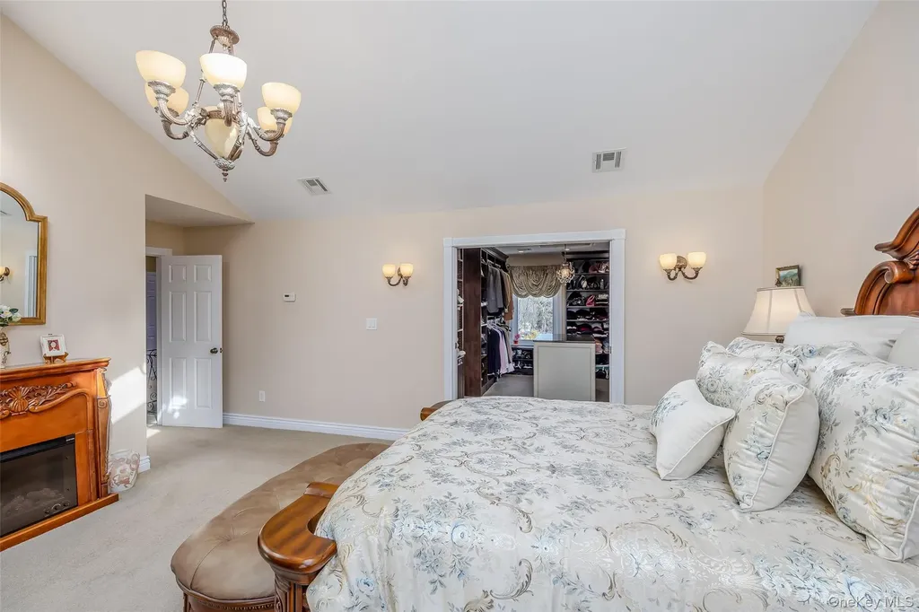 202 Stanley Drive Centereach NY 11720