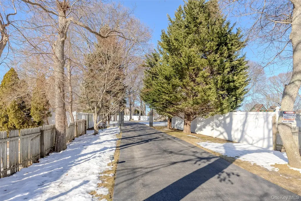 202 Stanley Drive Centereach NY 11720