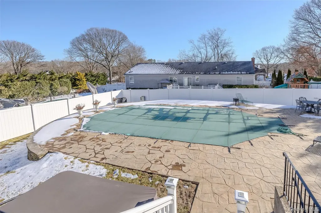 202 Stanley Drive Centereach NY 11720