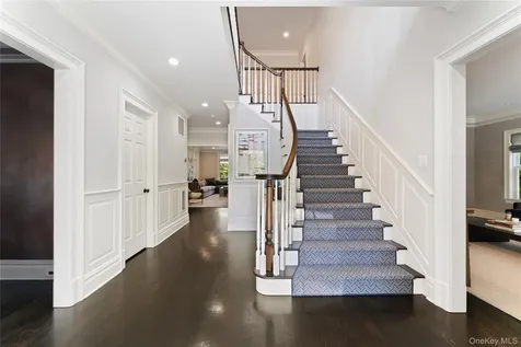 217 Rock Creek Lane Scarsdale NY 10583