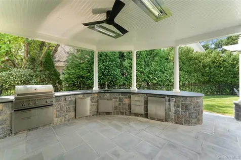217 Rock Creek Lane Scarsdale NY 10583