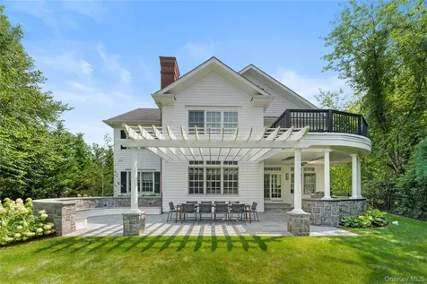 217 Rock Creek Lane Scarsdale NY 10583