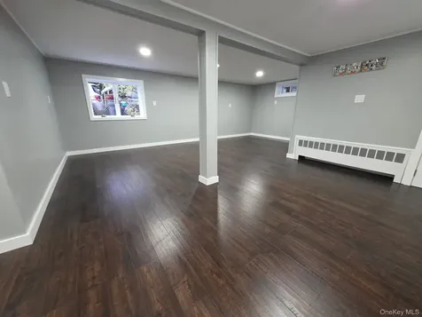 2711 W Alder Road Bellmore NY 11710