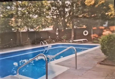 2711 W Alder Road Bellmore NY 11710