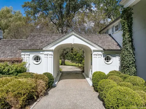 213 Baldwin Road Bedford Corners NY 10549
