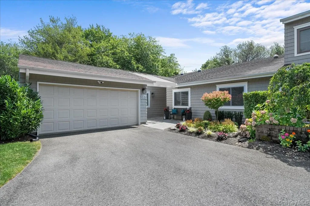 161 Boathouse Lane Bay Shore NY 11706