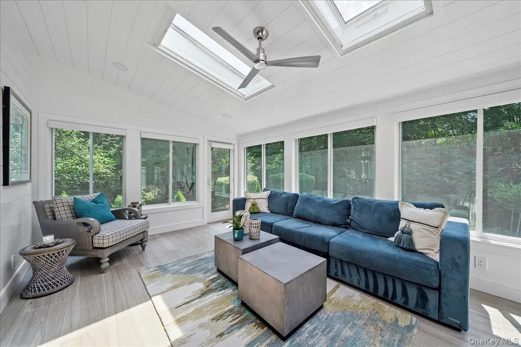 161 Boathouse Lane Bay Shore NY 11706