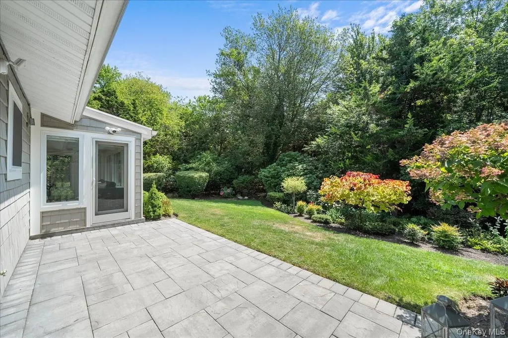 161 Boathouse Lane Bay Shore NY 11706