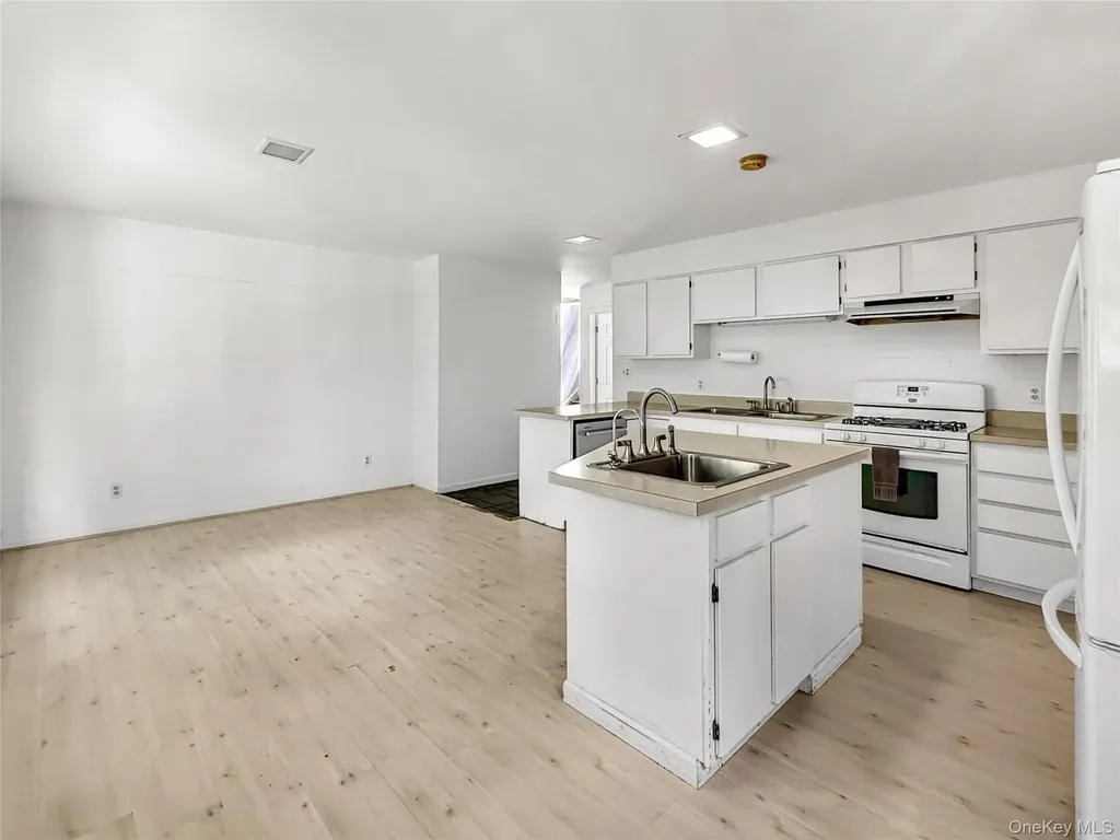 44 Travis Corners Road Garrison NY 10524