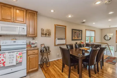 347 Bayville Avenue Bayville NY 11709