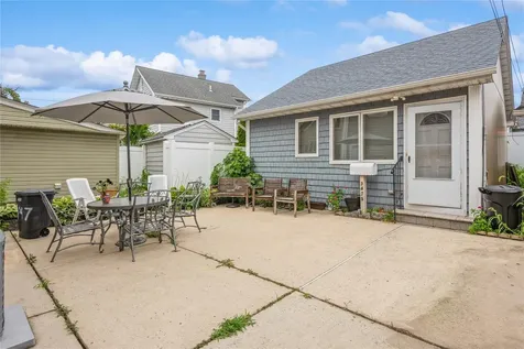 347 Bayville Avenue Bayville NY 11709