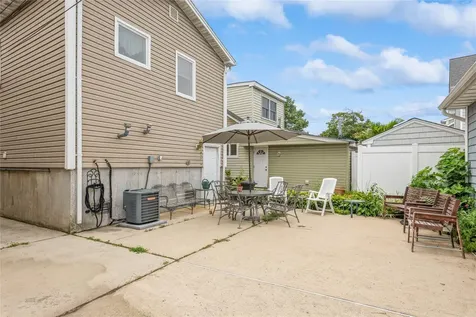 347 Bayville Avenue Bayville NY 11709