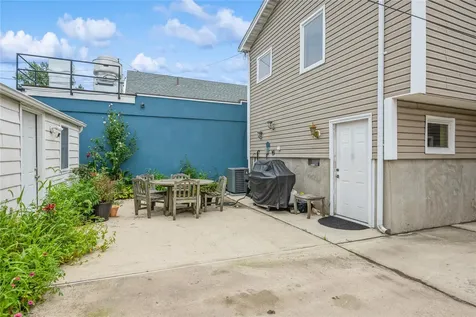 347 Bayville Avenue Bayville NY 11709