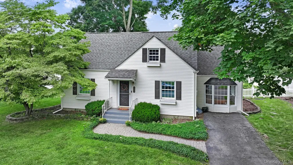 109 Pine Drive New Windsor NY 12553