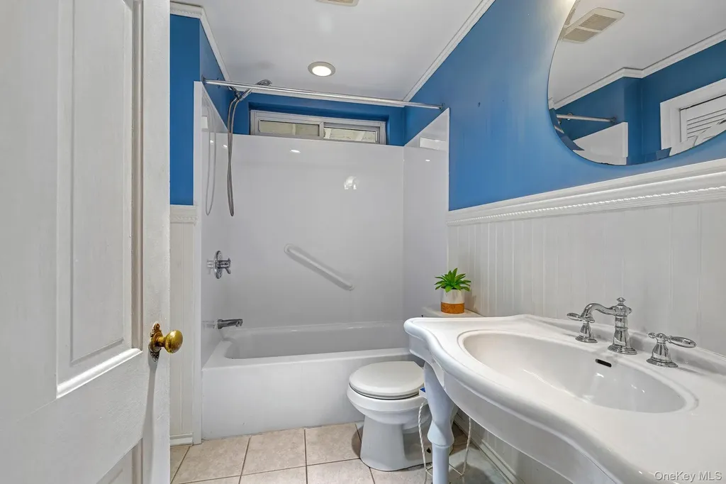 109 Pine Drive New Windsor NY 12553