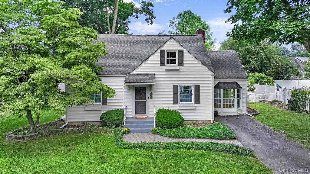 109 Pine Drive New Windsor NY 12553